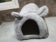 울리 바니펫 하우스 그레이